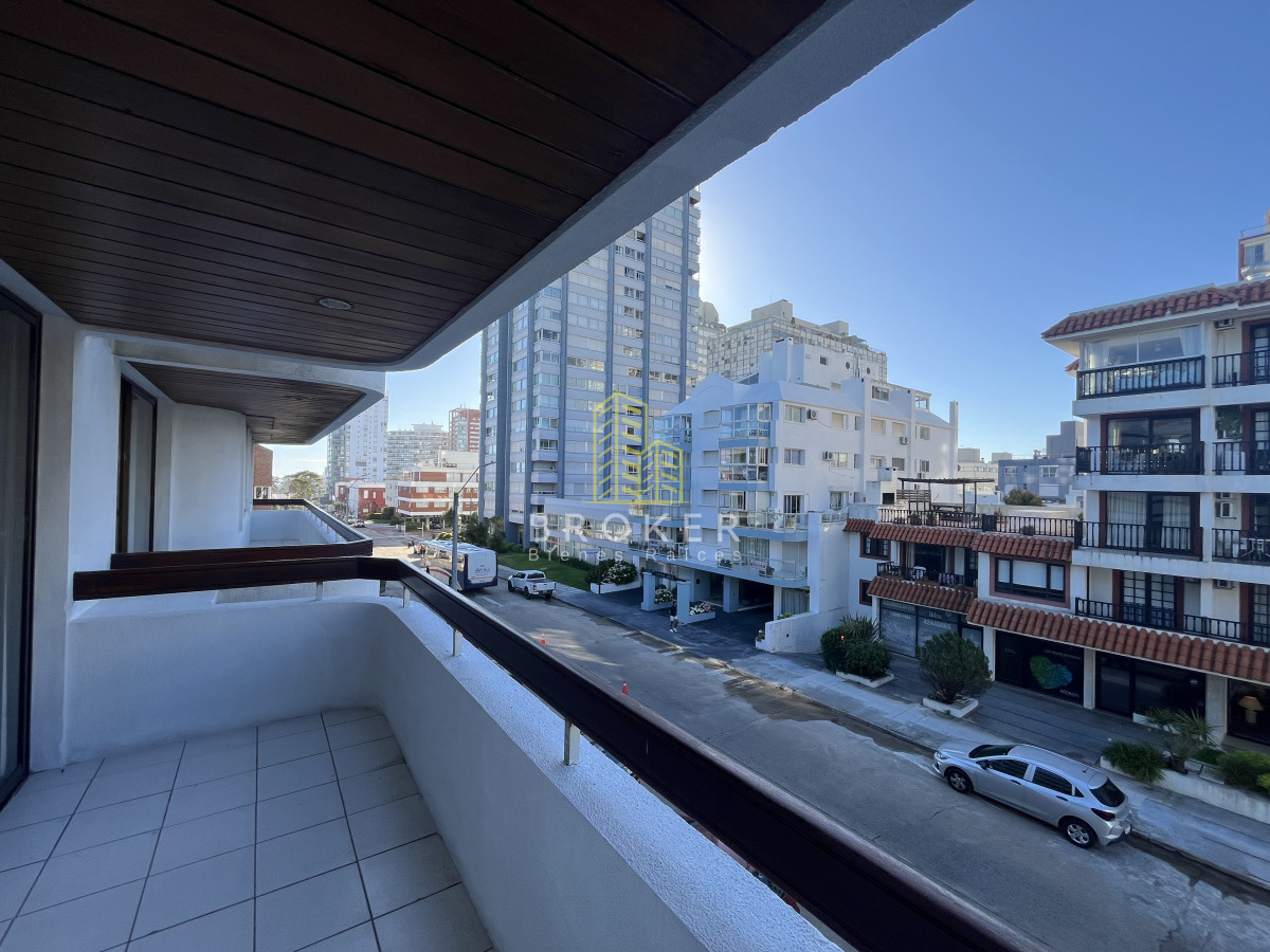 Apartamento ID.2143/_Oportunidad_Apartamento_en_Venta_2_dormitorios_en_Peninsula_Punta_del_Este_Uruguay -  Oportunidad Apartamento en Venta 2 dormitorios en Peninsula Punta del Este Uruguay