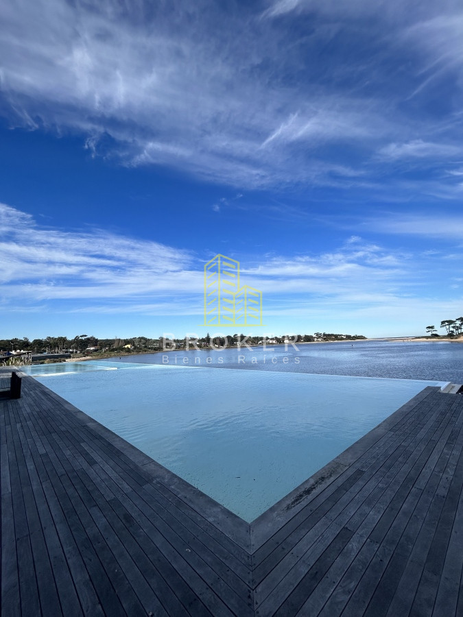 Apartamento ID.517/Venta_de_espectacular_apartamento_de_3_dorm._en_La_Barra_con_vista_única - Venta de espectacular apartamento de 3 dorm. en La Barra con vista única. . Punta del Este, Uruguay.
