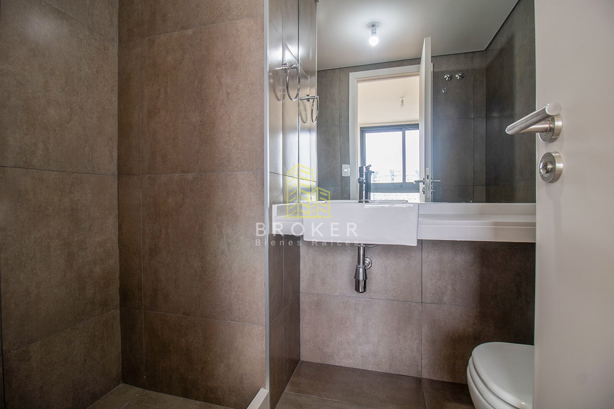 Apartamento ID.604/ - OPORTUNIDAD Apartamento en Venta 2 dormitorios con Vista al Mar en Playa Brava Punta del Este