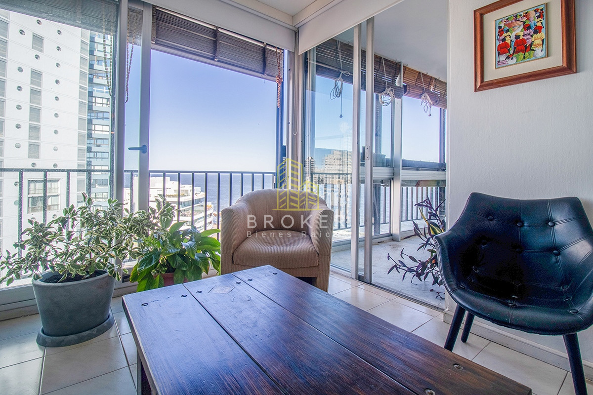 Apartamento ID.682/Apartamento_vista_al_mar_2_Dorm._en_VENTA,_Península,_Punta_del_Este - Apartamento vista al mar 2 Dorm. en VENTA, Península, Punta del Este