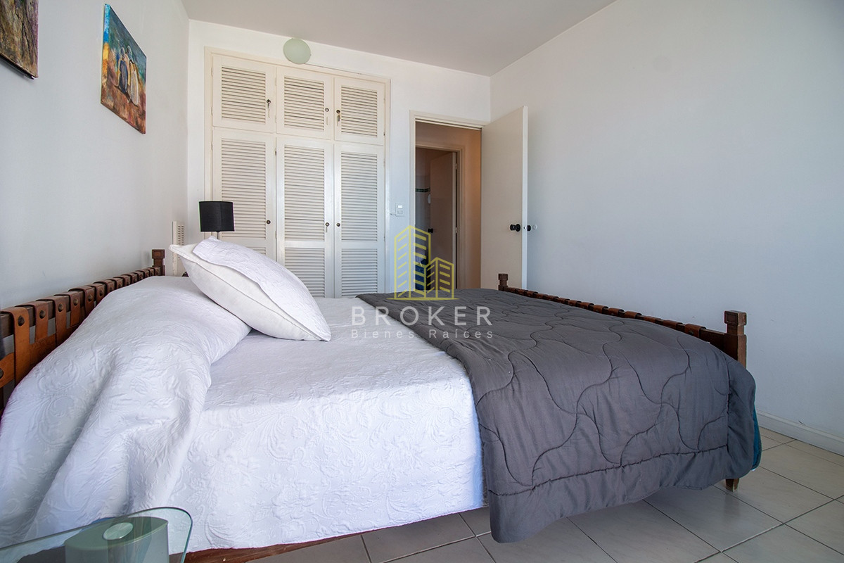 Apartamento ID.682/Apartamento_vista_al_mar_2_Dorm._en_VENTA,_Península,_Punta_del_Este - Apartamento vista al mar 2 Dorm. en VENTA, Península, Punta del Este