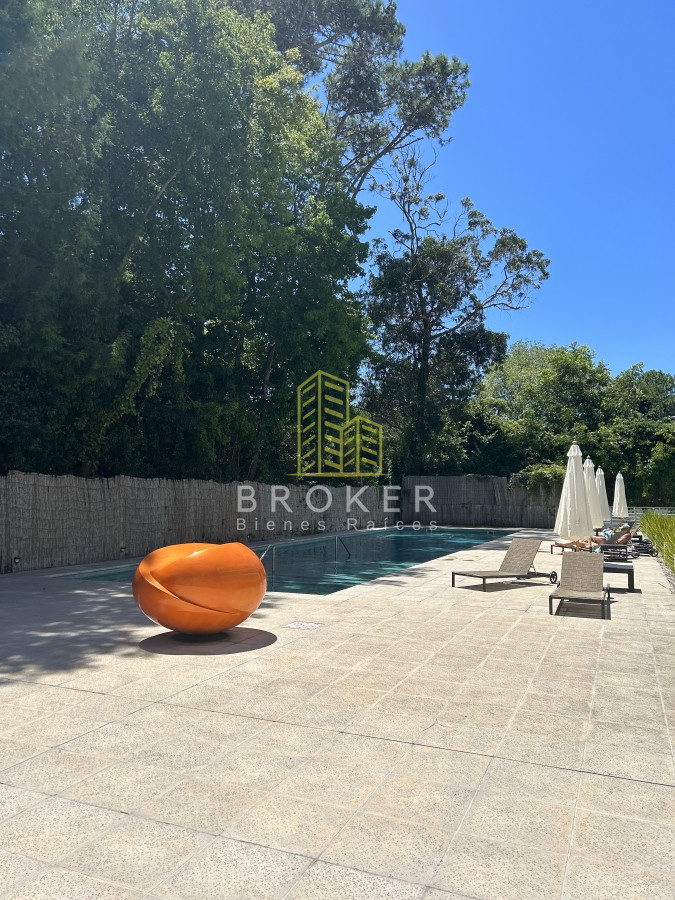 Apartamento ID.800/Venta_de_Penthouse_duplex_en_edificio_de_alta_gama_a_300_metros_del_mar,_Playa_Brava,_Punta_del_Este - Venta de Penthouse duplex en edificio de alta gama a 300 metros del mar, Playa Brava, Punta del Este. Uruguay