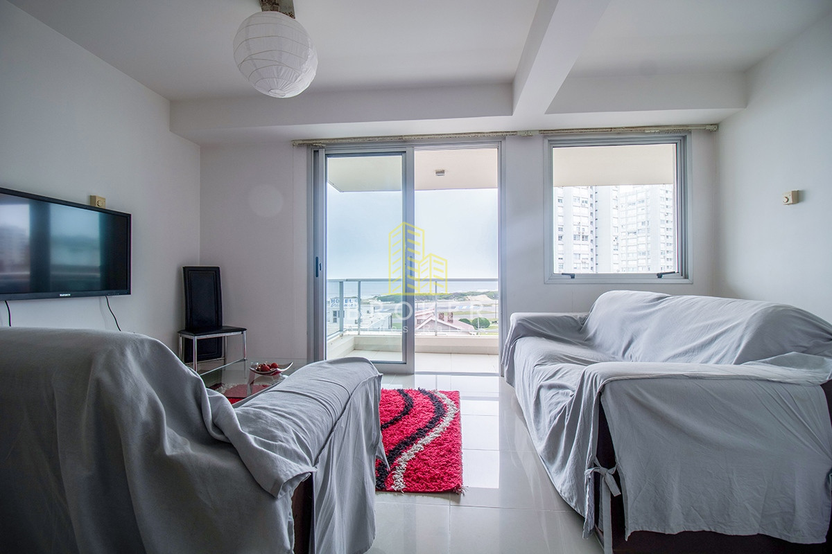 Apartamento ID.729/Apartamento_2_dormitorios_frente_al_Mar,_parada_2_de_la_Brava_Punta_del_Este,_Uruguay._ - Apartamento 2 dormitorios frente al Mar, parada 2 de la Brava Punta del Este, Uruguay. 