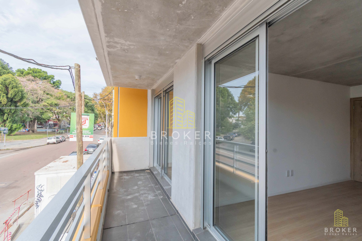 Apartamento ID.8640/ALQUILER_APARTAMENTO_1_DORMITORIO_CON_BALCÓN_Y_GARAGE_TRES_CRUCES_ - ALQUILER APARTAMENTO 1 DORMITORIO CON BALCÓN Y OPCIÓN GARAGEGARAGE TRES CRUCES 