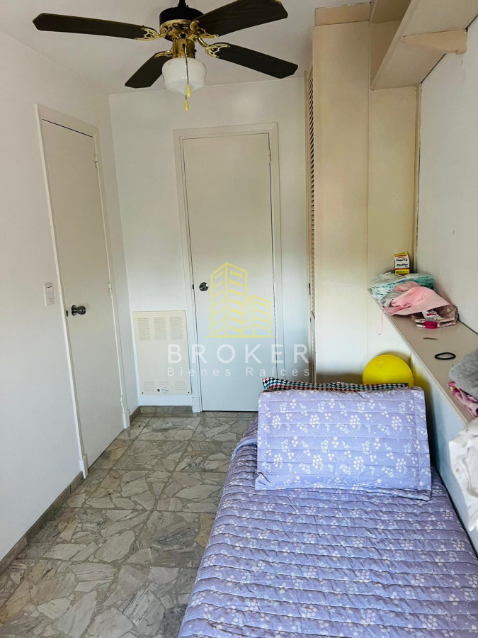 Apartamento ID.1835/Apartamento_de_3_dormitorios_en_Alquiler_de_Temporada_Edificio_Tamanaco_Primera_Linea_Playa_Mansa_con_servicio_de_Playa - Apartamento de 3 dormitorios en Alquiler de Temporada Edificio Tamanaco Primera Linea Playa Mansa con servicio de Playa