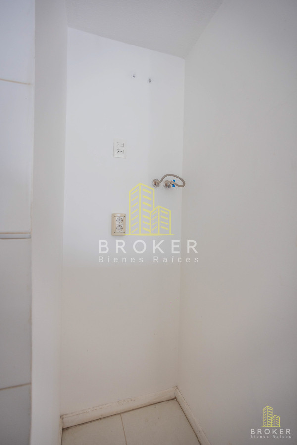 Apartamento ID.8505/Alquiler_Apartamento_de_1_dormiotorio_en_Buceo_casi_rambla! - Alquiler Apartamento de 1 dormiotorio en Buceo casi rambla!
