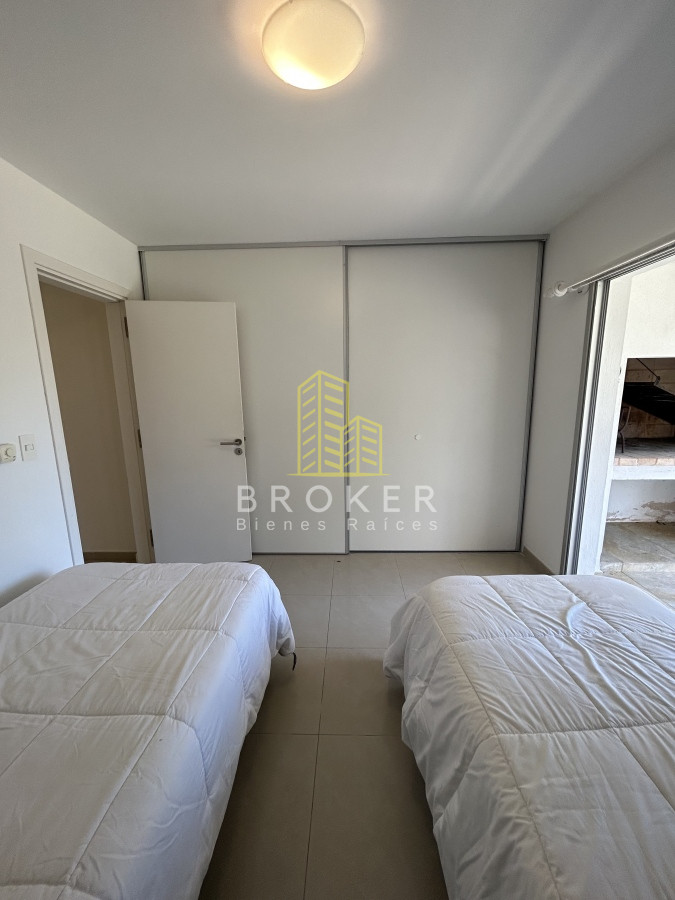 Apartamento ID.696/Apartamento_4_dormitorios_en_Playa_Brava_Rincon_del_Indio - Apartamento 4 dormitorios en Playa Brava Rincon del Indio. Punta del Este, Uruguay.