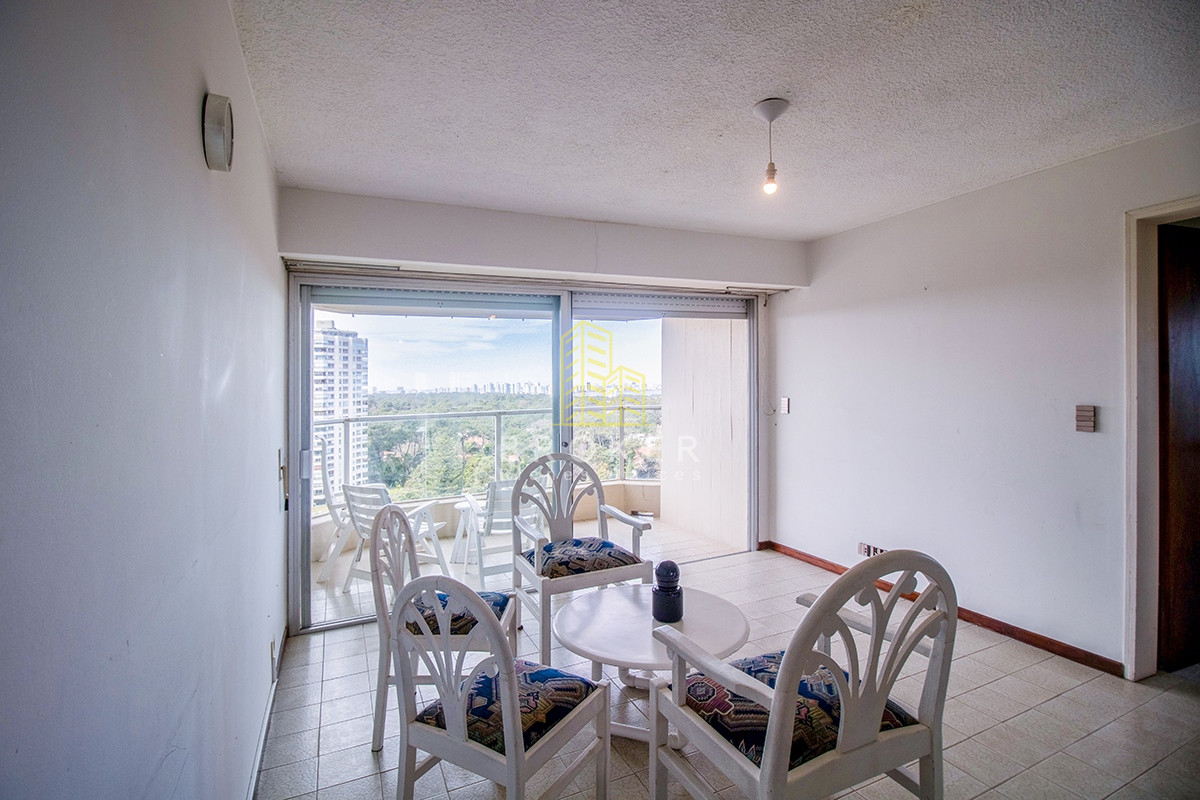 Apartamento ID.1741/Oportunidad_venta_de_apartamento_piso_alto_en_Roosevelt,_dos_dormitorios._Punta_del_Este,_Uruguay. - Oportunidad venta de apartamento piso alto en Roosevelt, dos dormitorios. Punta del Este, Uruguay.