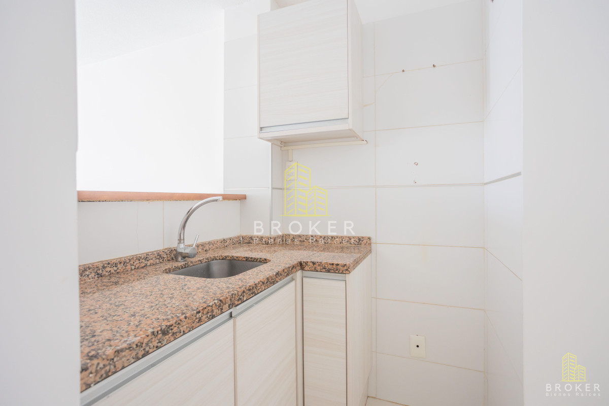 Apartamento ID.8505/Alquiler_Apartamento_de_1_dormiotorio_en_Buceo_casi_rambla! - Alquiler Apartamento de 1 dormiotorio en Buceo casi rambla!