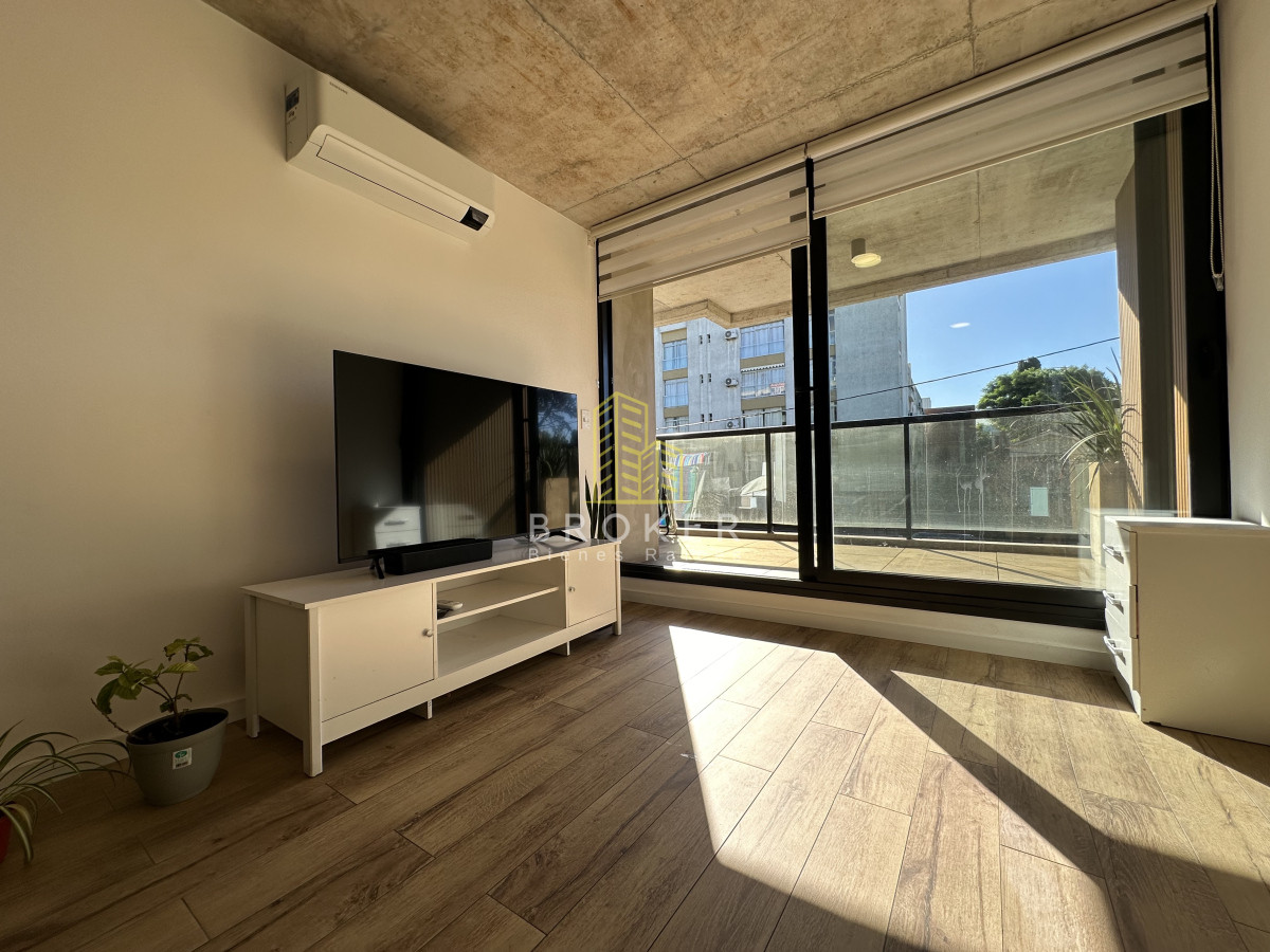 Apartamento ID.2459/OPORTUNIDAD_EN_PIRMERA_LINEA_MANSA_APARTAMENTO_DE_2_DORMITORIOS - OPORTUNIDAD EN PIRMERA LINEA MANSA APARTAMENTO DE 2 DORMITORIOS