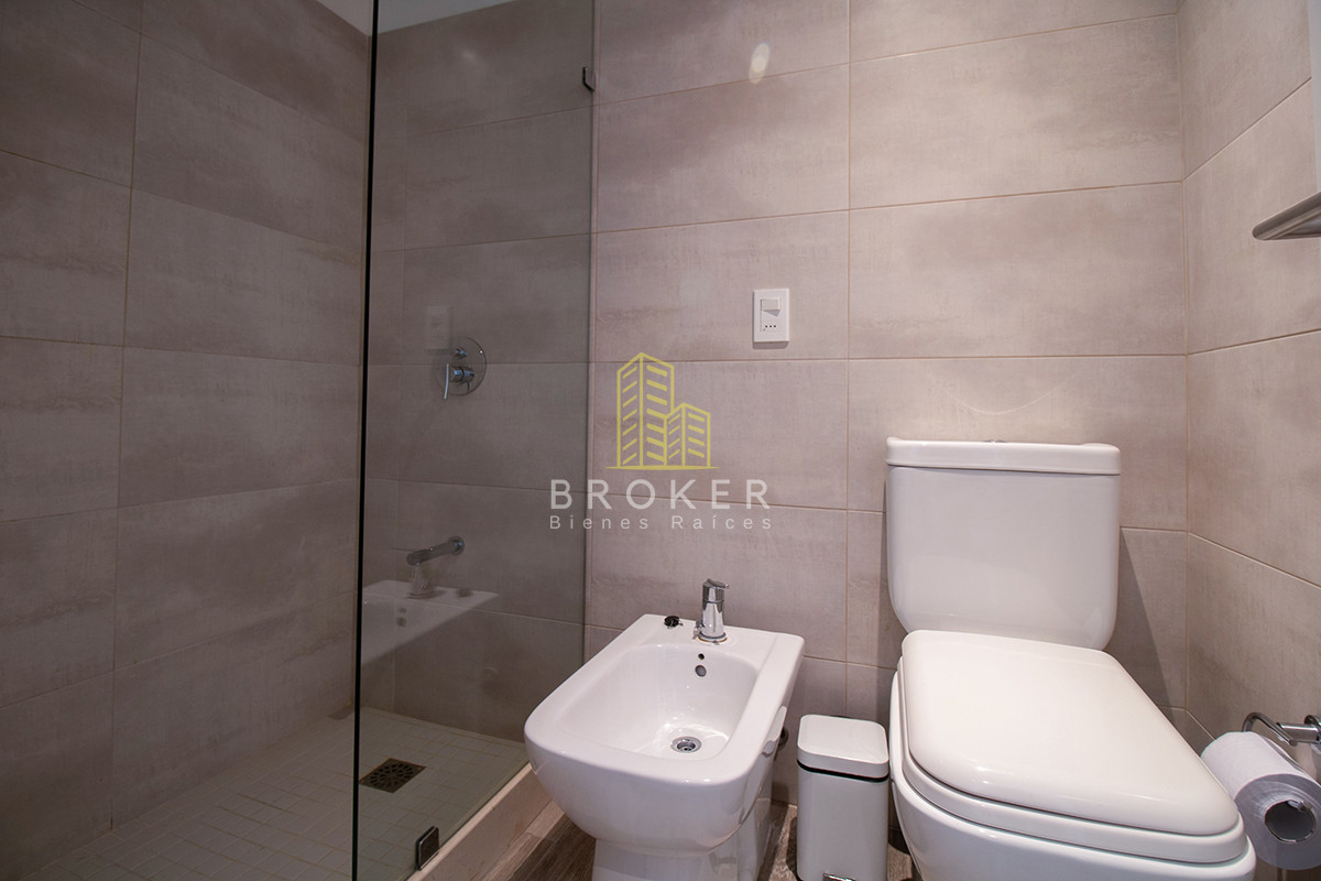 Apartamento ID.528/Venta_de_Penthouse_duplex_en_edificio_de_alta_gama_a_250_metros_del_mar,_Playa_Brava,_Punta_del_Este._Uruguay - Venta de Penthouse duplex en edificio de alta gama a 250 metros del mar, Playa Brava, Punta del Este. Uruguay