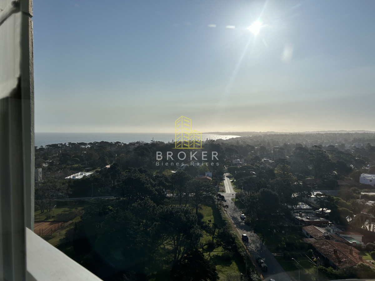 Apartamento ID.1752/Venta_de_apartamento_en_Roosevelt_piso_alto_2_dormitorios_con_una_vista_espectacular._Punta_del_Este._Uruguay - Venta de apartamento en Roosevelt piso alto 2 dormitorios con una vista espectacular. Punta del Este. Uruguay