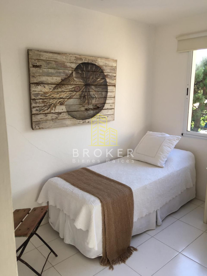 Apartamento ID.8848/Departamento_en_alquiler_a_4_cuadras_de_playa_Bikini_en_Punta_del_Este! - Departamento en alquiler a 4 cuadras de playa Bikini en Punta del Este!