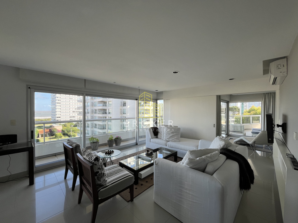 Apartamento ID.2152/Apartamento_3_Dormitorios_mas_dependencia_en_Alquiler_de_Temporada_en_la_Brava_con_Vista_al_Mar__Punta_del_Este_Maldonado - Apartamento 3 Dormitorios mas dependencia en Alquiler de Temporada en la Brava con Vista al Mar  Punta del Este Maldonado