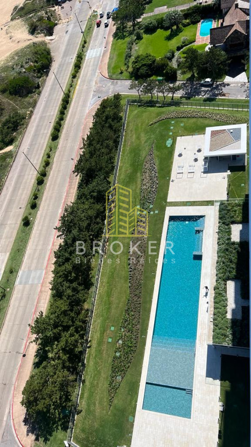 Apartamento ID.9023/Alquiler_de_temporada_de_increíble_departamento_en_primera_línea_al_mar,_Edificio_Venetian_en_Playa_Mansa - Alquiler de temporada de increíble departamento en primera línea al mar, Edificio Venetian en Playa Mansa