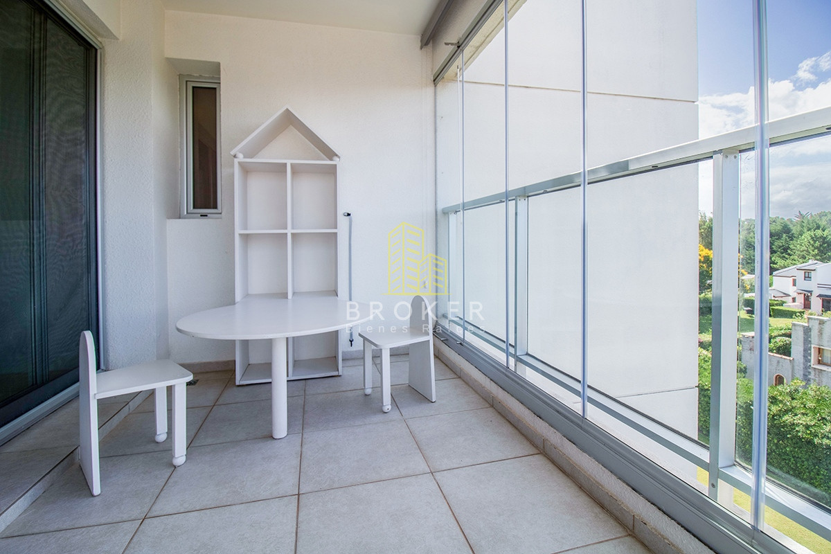 Apartamento ID.806/Venta_o_alquiler_de_Penthouse_en_primera_linea_en_Pinares._Punta_del_Este,_Uruguay. - Venta o alquiler de Penthouse en primera linea en Pinares. Punta del Este, Uruguay.