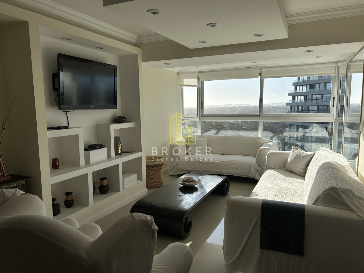 Apartamento ID.1752/Venta_de_apartamento_en_Roosevelt_piso_alto_2_dormitorios_con_una_vista_espectacular._Punta_del_Este._Uruguay - Venta de apartamento en Roosevelt piso alto 2 dormitorios con una vista espectacular. Punta del Este. Uruguay