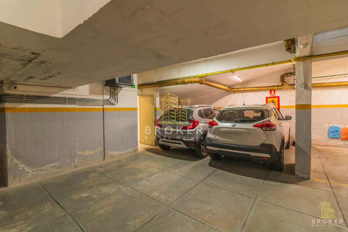 Apartamento ID.272/venta_apartamento_3_suites_mas_servicio_en_Pocitos_frente_al_mar_con_parrillero - venta apartamento 3 suites mas servicio en Pocitos frente al mar con parrillero