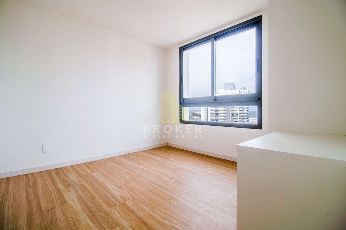 Apartamento ID.604/ - OPORTUNIDAD Apartamento en Venta 2 dormitorios con Vista al Mar en Playa Brava Punta del Este