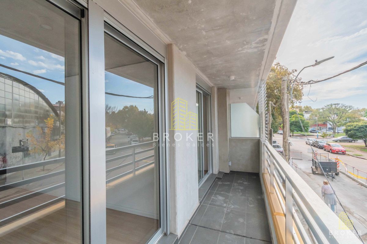 Apartamento ID.8640/ALQUILER_APARTAMENTO_1_DORMITORIO_CON_BALCÓN_Y_GARAGE_TRES_CRUCES_ - ALQUILER APARTAMENTO 1 DORMITORIO CON BALCÓN Y OPCIÓN GARAGEGARAGE TRES CRUCES 