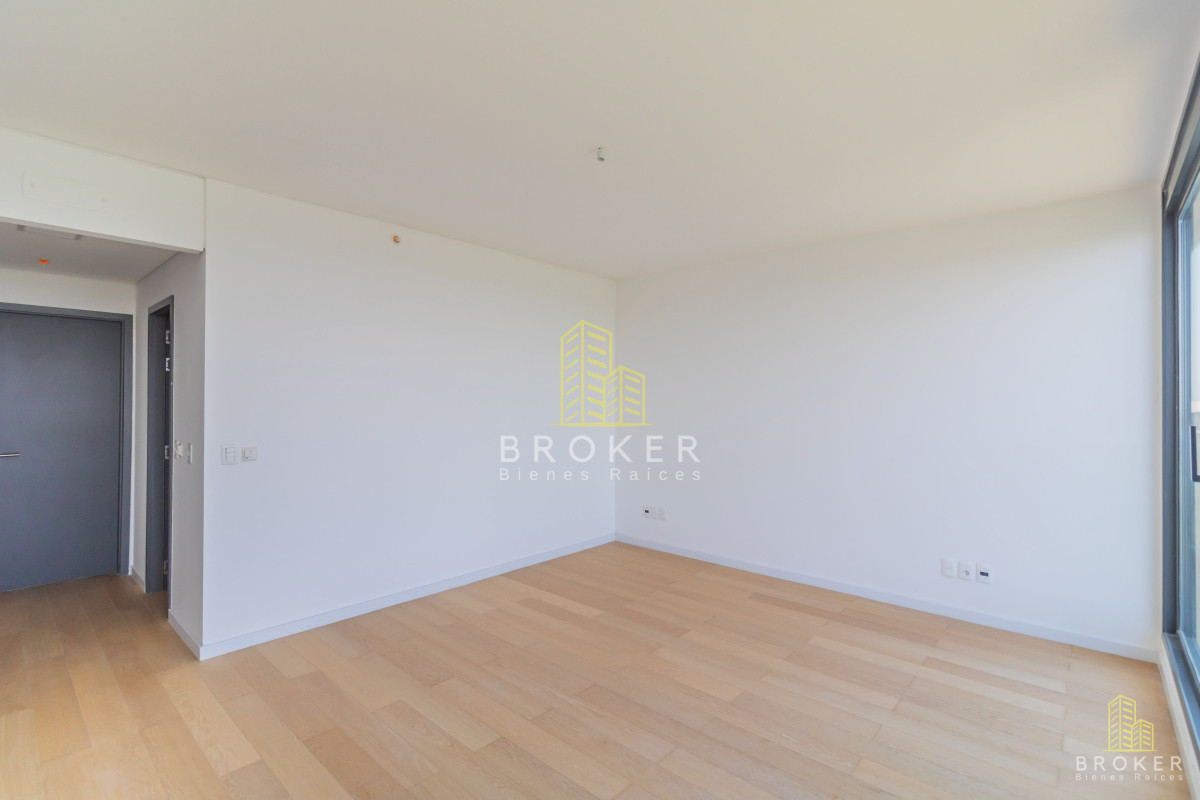Apartamento ID.2460/venta_duplex_4_suites_en_carrasco_boating - venta duplex 4 suites en carrasco boating