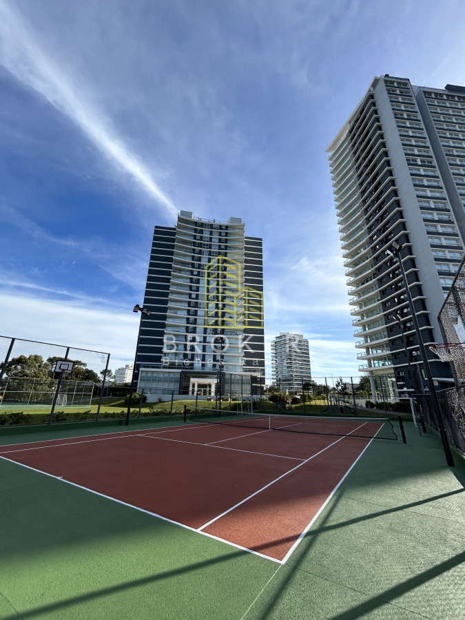 Apartamento ID.712/Alquiler_de_lujoso_apartamento_en_la_mejor_zona_de_Punta_del_Este._Uruguay - Alquiler de lujoso apartamento en la mejor zona de Punta del Este. Uruguay