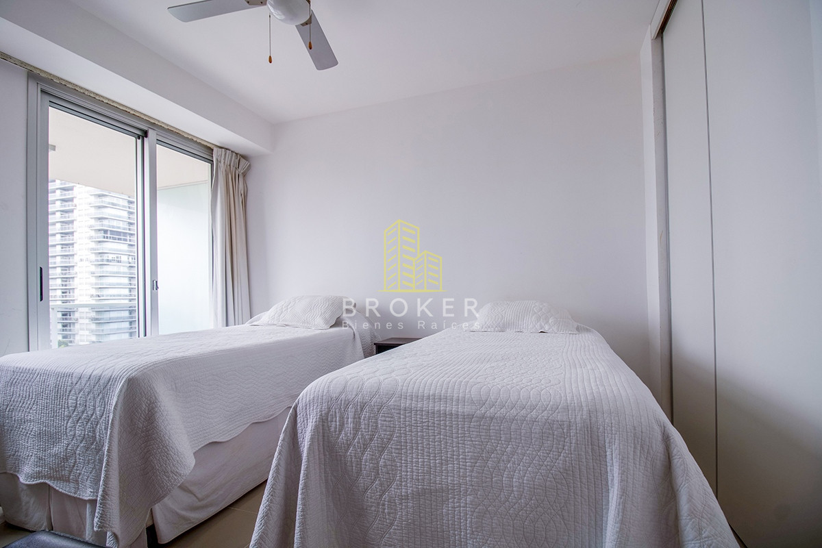 Apartamento ID.729/Apartamento_2_dormitorios_frente_al_Mar,_parada_2_de_la_Brava_Punta_del_Este,_Uruguay._ - Apartamento 2 dormitorios frente al Mar, parada 2 de la Brava Punta del Este, Uruguay. 