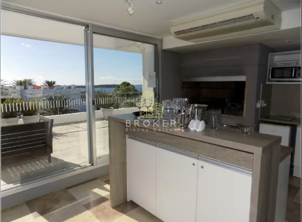 Apartamento ID.9012/Alquiler_anual_de_monoambiente_en_Punta_del_Este_a_media_cuadra_del_puerto! - Alquiler anual de monoambiente en Punta del Este a media cuadra del puerto!