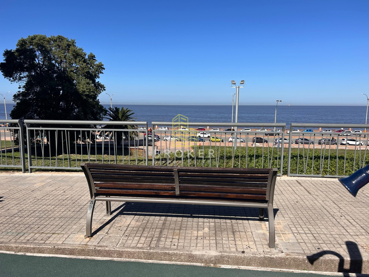 Apartamento ID.1012/Apto_3_dormitorios_en_VENTA_en_Barrio_Sur_frente_a_la_rambla - Apto 3 dormitorios en VENTA en Barrio Sur frente a la rambla