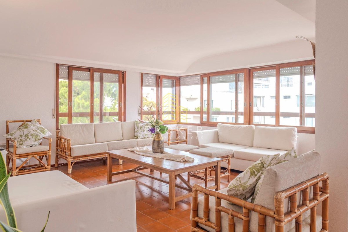 Apartamento ID.2397/Venta_Apartamento,_4_dormitorios,_Península,_Punta_del_Este - Venta Apartamento, 4 dormitorios, Península, Punta del Este