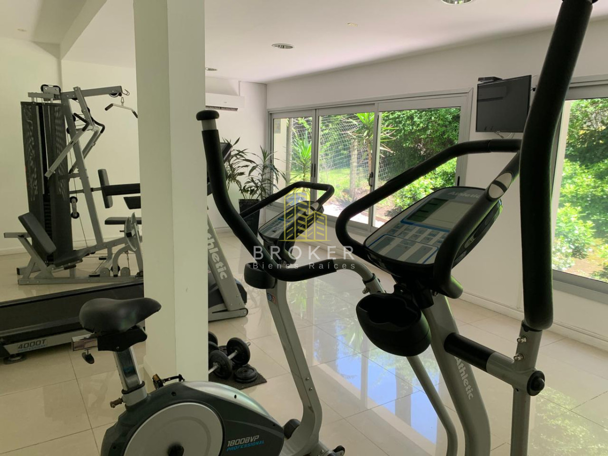 Apartamento ID.8835/Alquiler_Departamento_2_dormitorios_Punta_del_Este_en_temporada_en_edificio_con_amenities_en_Punta_del_Este - Alquiler Departamento 2 dormitorios Punta del Este en temporada en edificio con amenities en Punta del Este