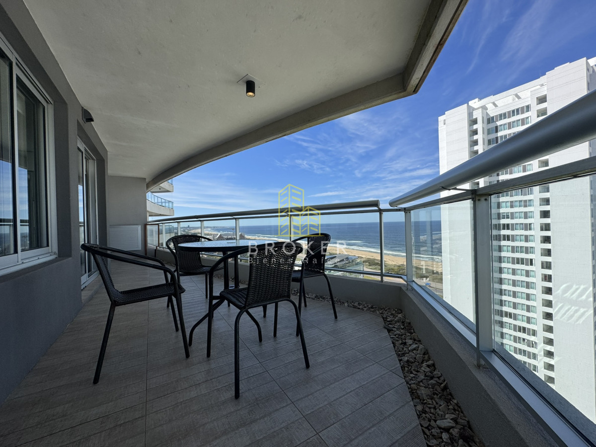 Apartamento ID.9227/VENTA_de_APARTAMENTO_EN_LOOK_BRAVA_3_DORMITORIOS_CON_VISTA_DIRECTA_AL_MAR_595.000USD - VENTA de APARTAMENTO EN LOOK BRAVA 3 DORMITORIOS CON VISTA DIRECTA AL MAR 595.000USD