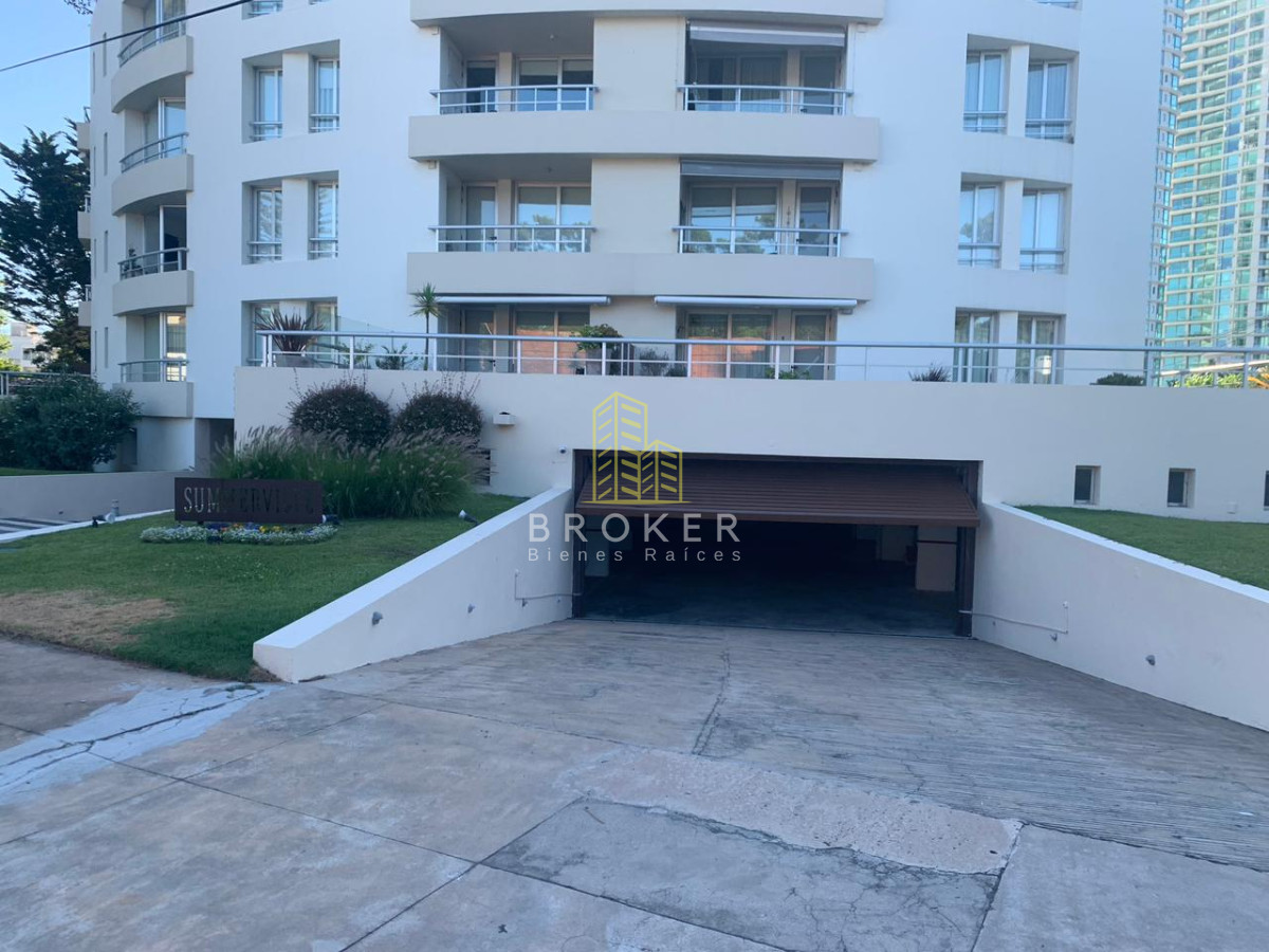 Apartamento ID.8835/Alquiler_Departamento_2_dormitorios_Punta_del_Este_en_temporada_en_edificio_con_amenities_en_Punta_del_Este - Alquiler Departamento 2 dormitorios Punta del Este en temporada en edificio con amenities en Punta del Este