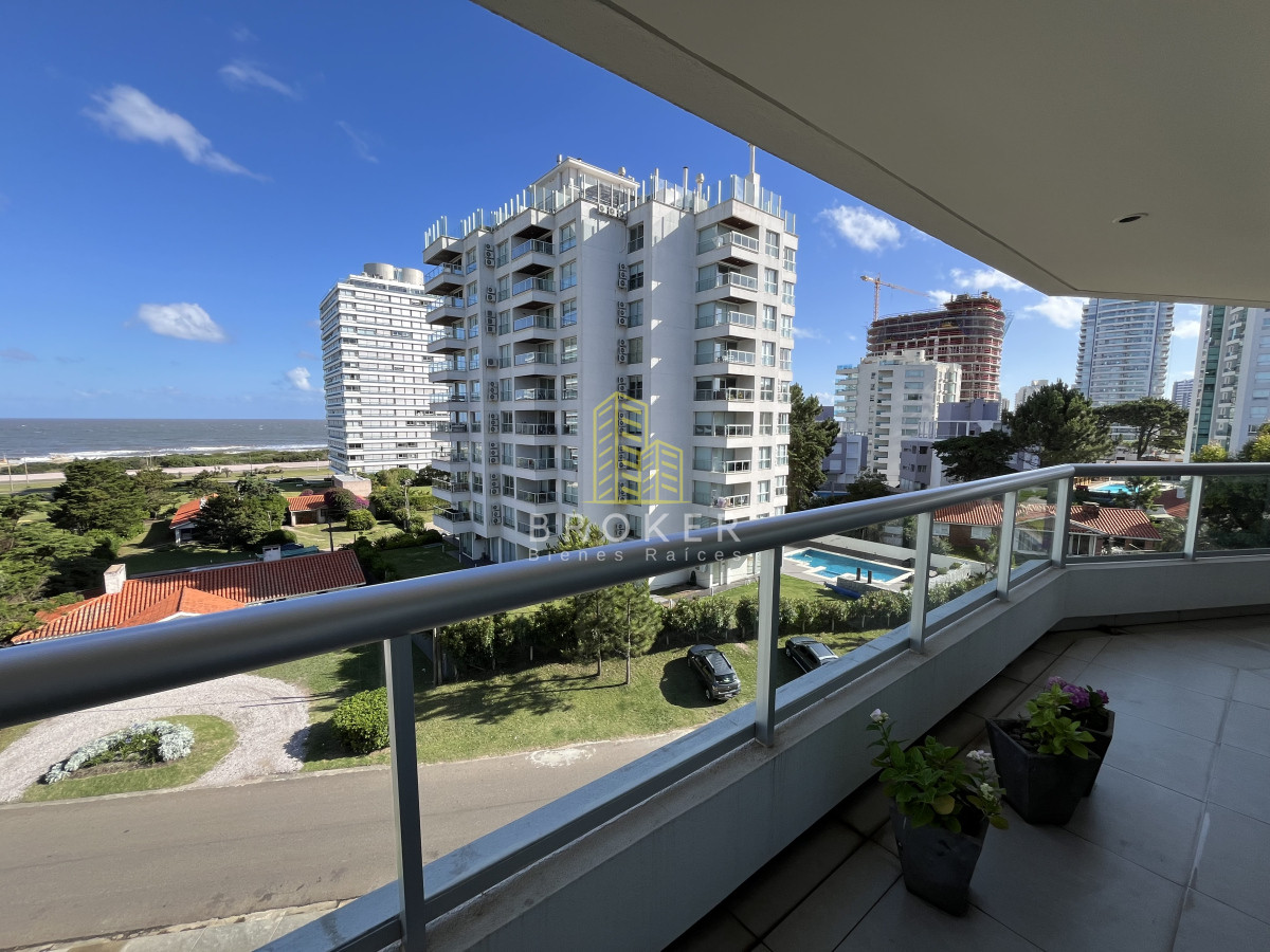 Apartamento ID.2152/Apartamento_3_Dormitorios_mas_dependencia_en_Alquiler_de_Temporada_en_la_Brava_con_Vista_al_Mar__Punta_del_Este_Maldonado - Apartamento 3 Dormitorios mas dependencia en Alquiler de Temporada en la Brava con Vista al Mar  Punta del Este Maldonado