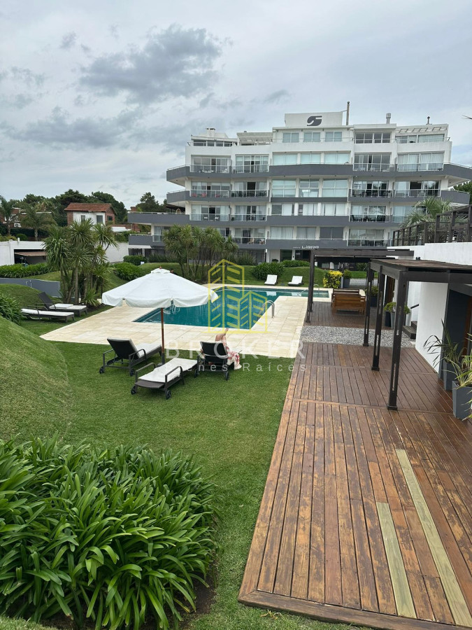 Apartamento ID.9208/Alquiler_departamento_Punta_del_Este_Mansa_de_categoria_en_primerisima_linea_en_playa_mansa_con_todos_los_amenities - Alquiler departamento Punta del Este Mansa de categoria en primerisima linea en playa mansa con todos los amenities