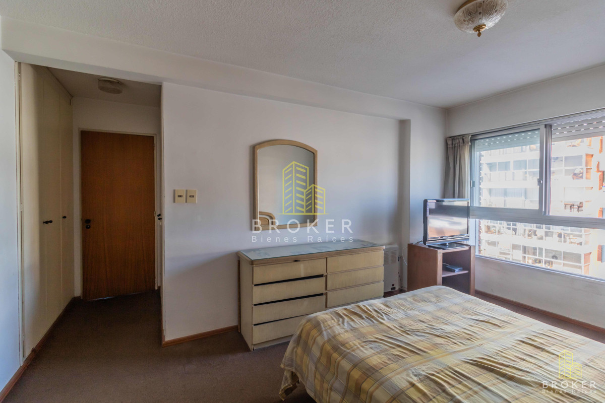 Apartamento ID.2041/Venta_apartamento_3_dormitorios_Malvin_Rambla,_2_baños_completos - Venta apartamento 3 dormitorios Malvin Rambla, 2 baños completos