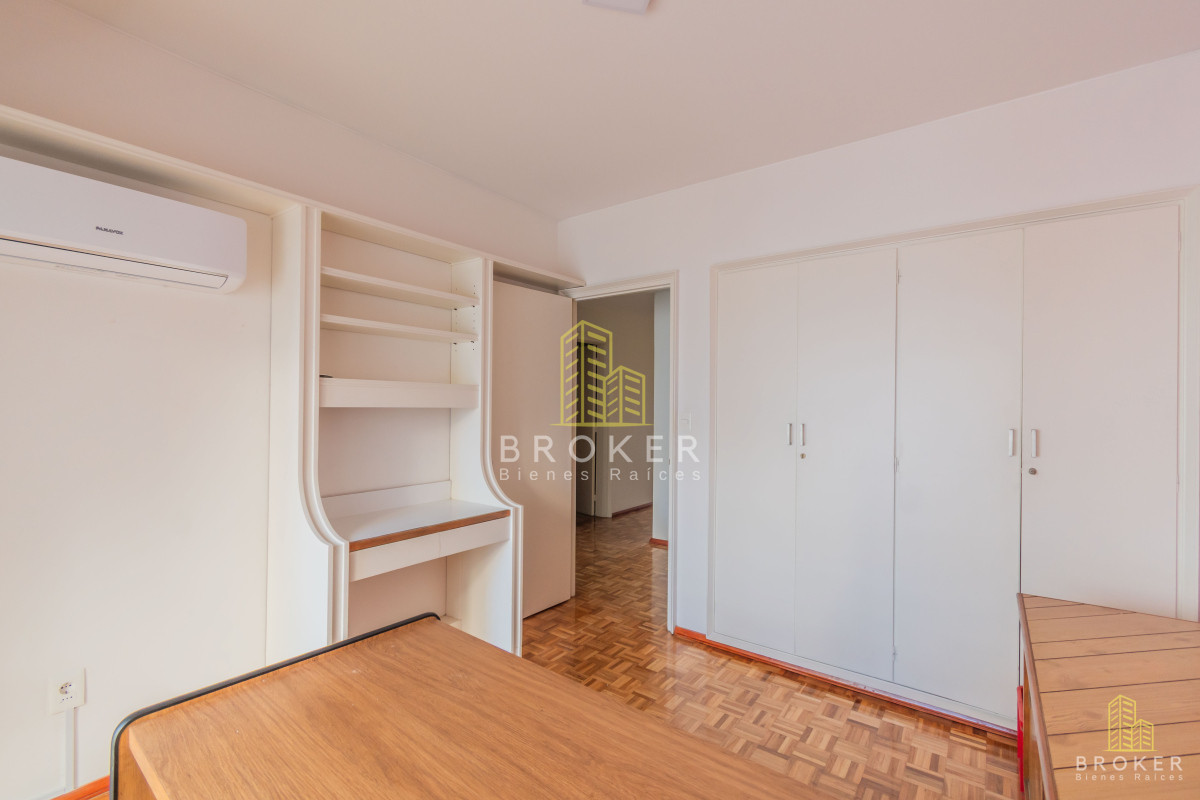 Apartamento ID.8491/Venta_Apartamento_Pocitos_3_dormitorios_y_servicio_ - Venta Apartamento Pocitos 3 dormitorios y servicio 