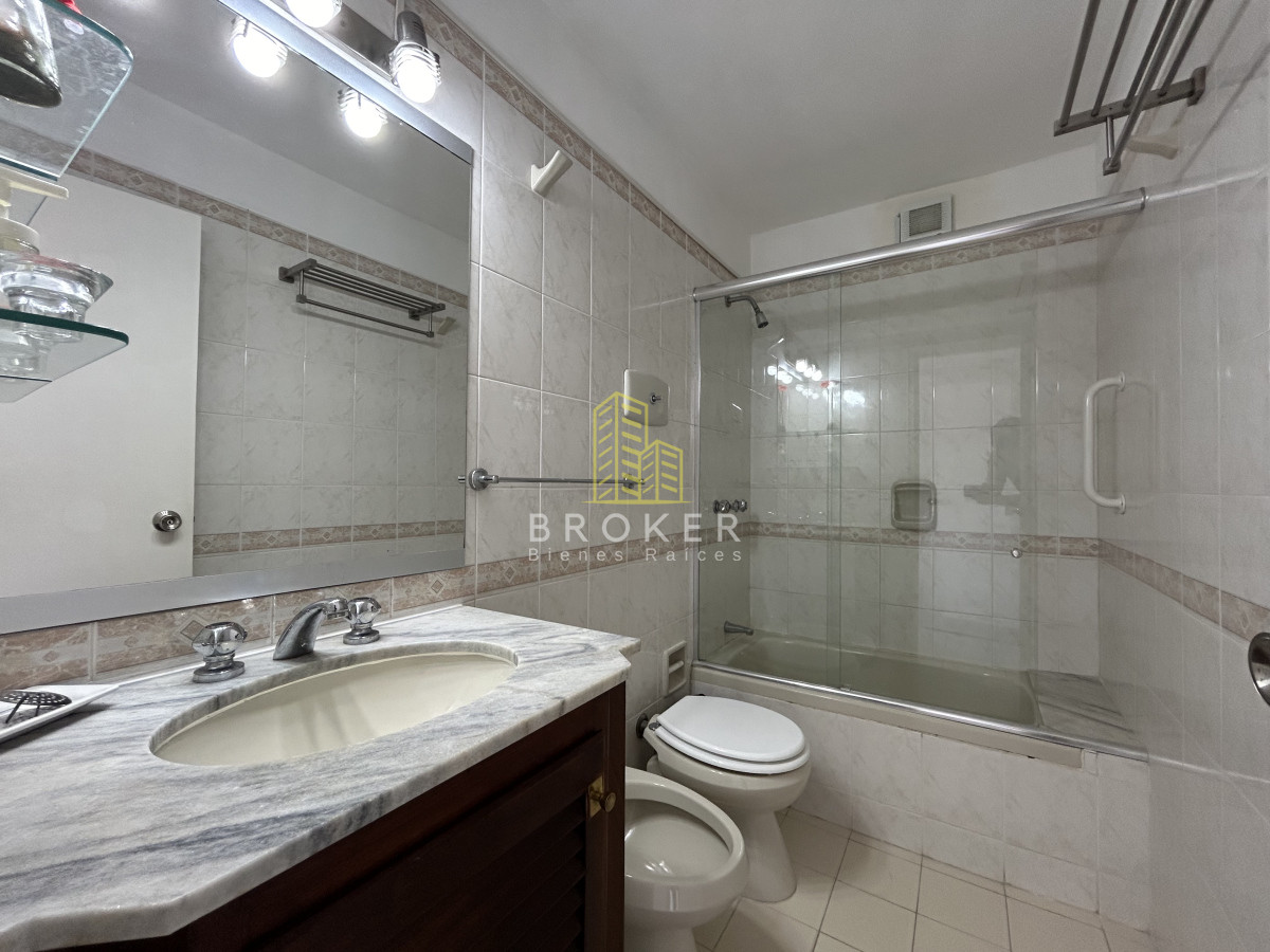 Apartamento ID.2018/Alquiler_de_penthouse_en_Aidy_Grill_de_dos_dormitorios._Punta_del_Este_Uruguay. - Alquiler de penthouse en Aidy Grill de dos dormitorios. Punta del Este Uruguay.