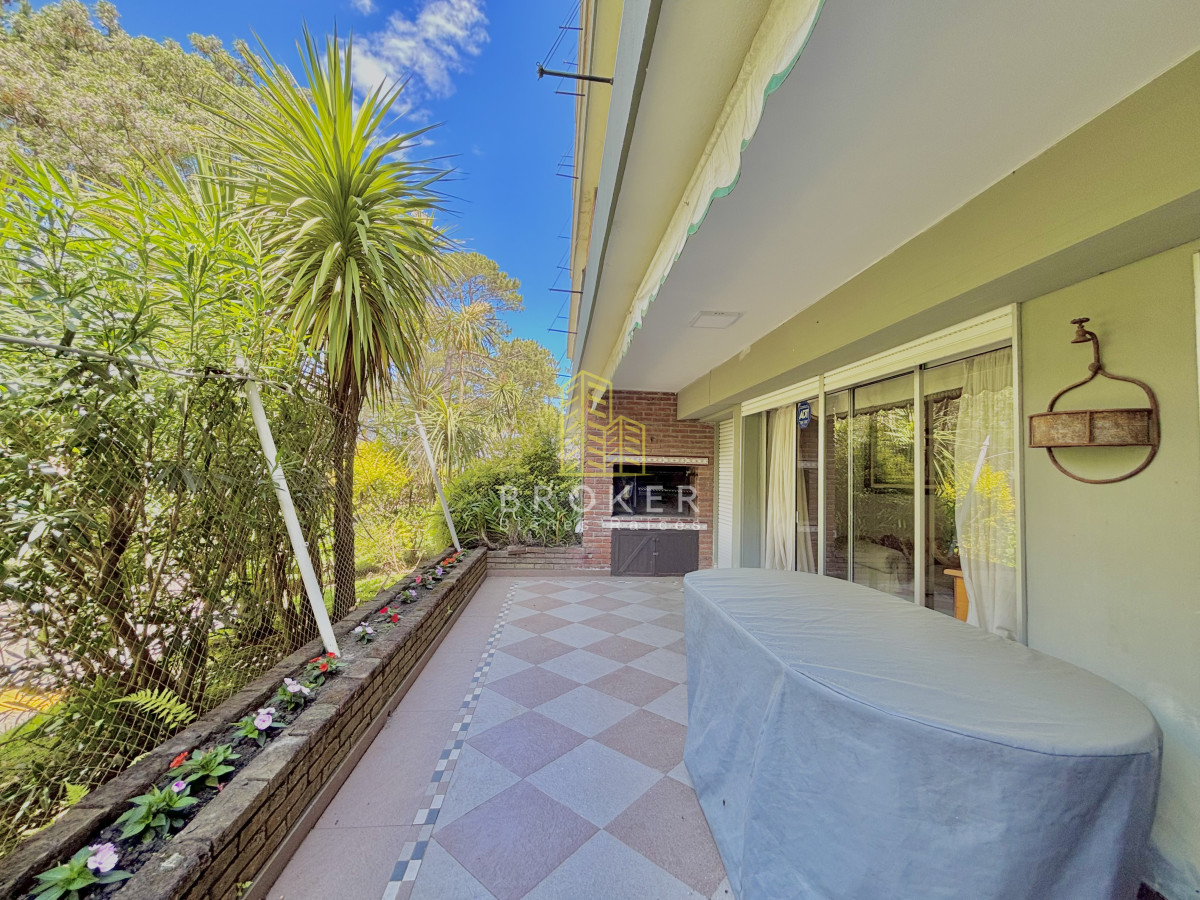 Apartamento ID.9490/venta_punta_del_este_apartamento_parrillero_piscina_mansa - venta punta del este apartamento parrillero piscina mansa