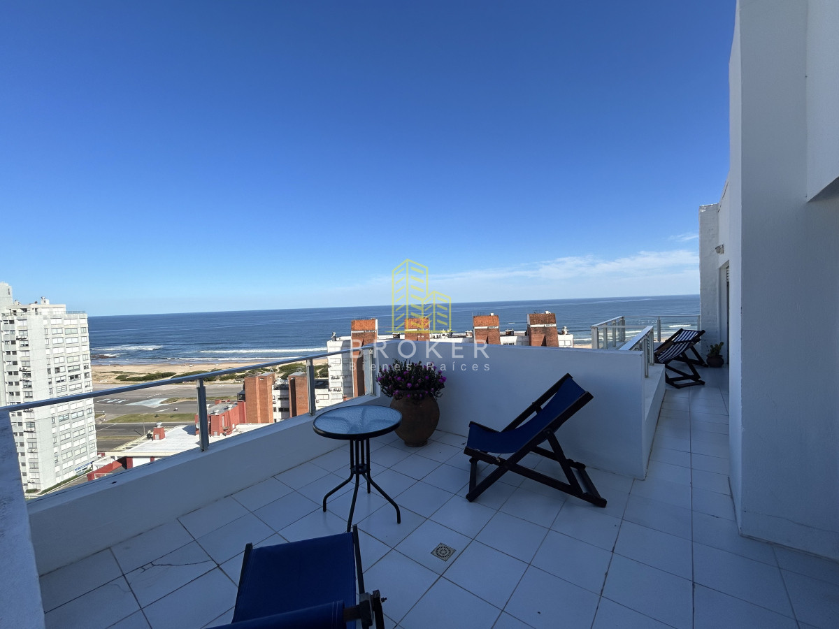Apartamento ID.2018/Alquiler_de_penthouse_en_Aidy_Grill_de_dos_dormitorios._Punta_del_Este_Uruguay. - Alquiler de penthouse en Aidy Grill de dos dormitorios. Punta del Este Uruguay.