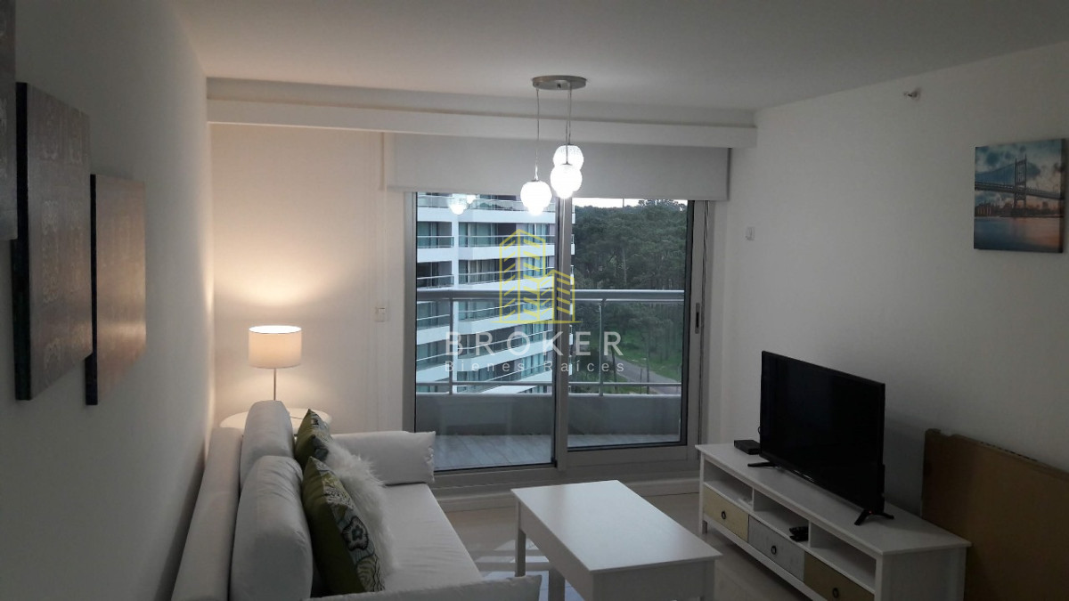 Apartamento ID.2210/Alquiler_anual_e_invernal_de_apartamento_de_un_dormitorio_en_Look_Brava - Alquiler anual e invernal de apartamento de un dormitorio en Look Brava