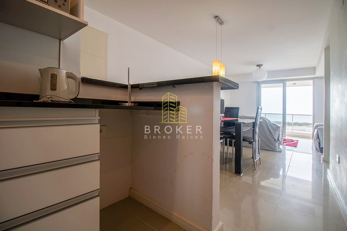 Apartamento ID.729/Apartamento_2_dormitorios_frente_al_Mar,_parada_2_de_la_Brava_Punta_del_Este,_Uruguay._ - Apartamento 2 dormitorios frente al Mar, parada 2 de la Brava Punta del Este, Uruguay. 