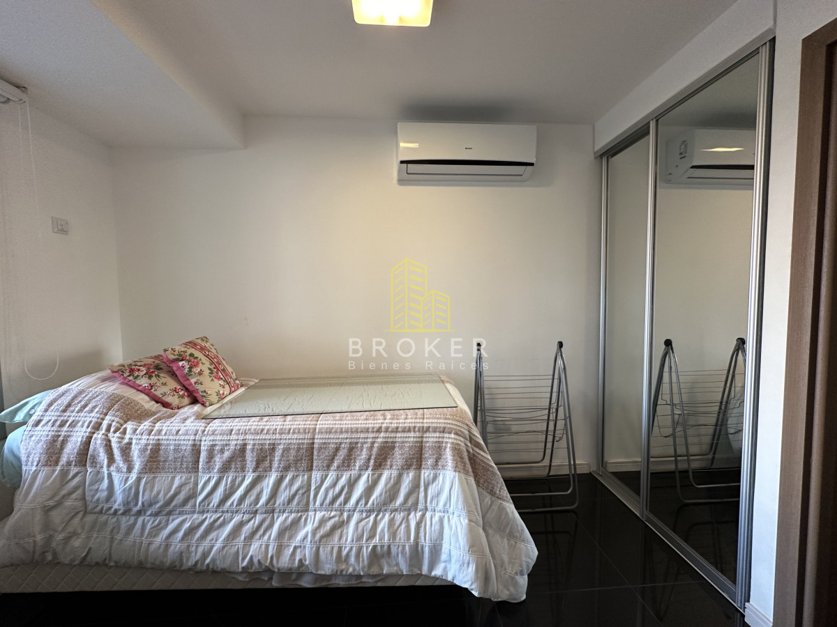 Apartamento ID.2111/Venta_de_apartamento_de_categoria,_dos_dormitorios_y_medio_en_la_brava_con_vista_al_mar._ - Venta de apartamento de categoria, dos dormitorios y medio en la brava con vista al mar. 