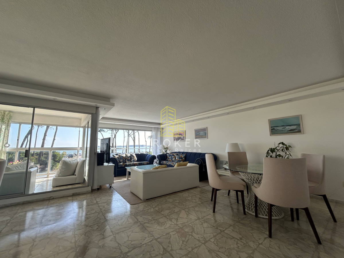 Apartamento ID.796/Venta_de_apartamento_primera_linea_en_playa_Mansa,_Punta_del_Este._Uruguay - Venta de apartamento primera linea en playa Mansa, Punta del Este. Uruguay
