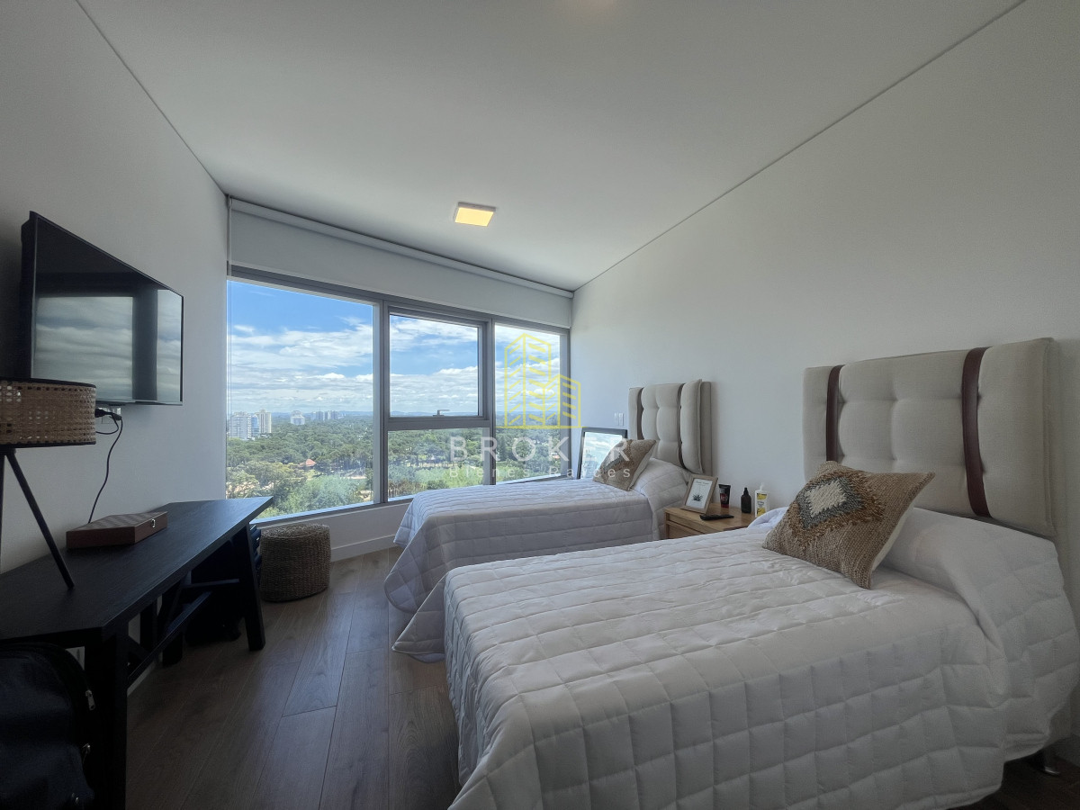 Apartamento ID.2145/Apartamento_de_2_dormitorios_en_Alquiler_de_Temporada_con_vista_al_Mar_y_Servicios_Trump_Tower_Punta_del_Este_Uruguay - Apartamento de 2 dormitorios en Alquiler de Temporada con vista al Mar y Servicios Trump Tower Punta del Este Uruguay