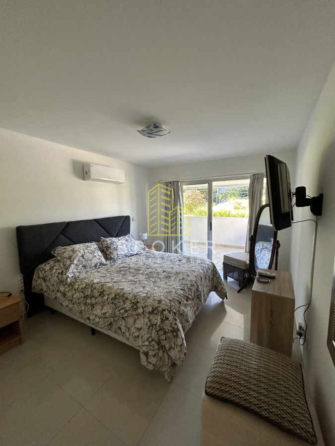Apartamento ID.696/Apartamento_4_dormitorios_en_Playa_Brava_Rincon_del_Indio - Apartamento 4 dormitorios en Playa Brava Rincon del Indio. Punta del Este, Uruguay.