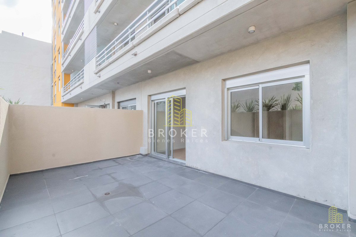 Apartamento ID.8621/ALQUILER_APARTAMENTO_1_DORMITORIO_CON_PATIO_-_OPCIÓN_GARAGE_TRES_CRUCES_ - ALQUILER APARTAMENTO 1 DORMITORIO CON PATIO - OPCIÓN GARAGE TRES CRUCES 