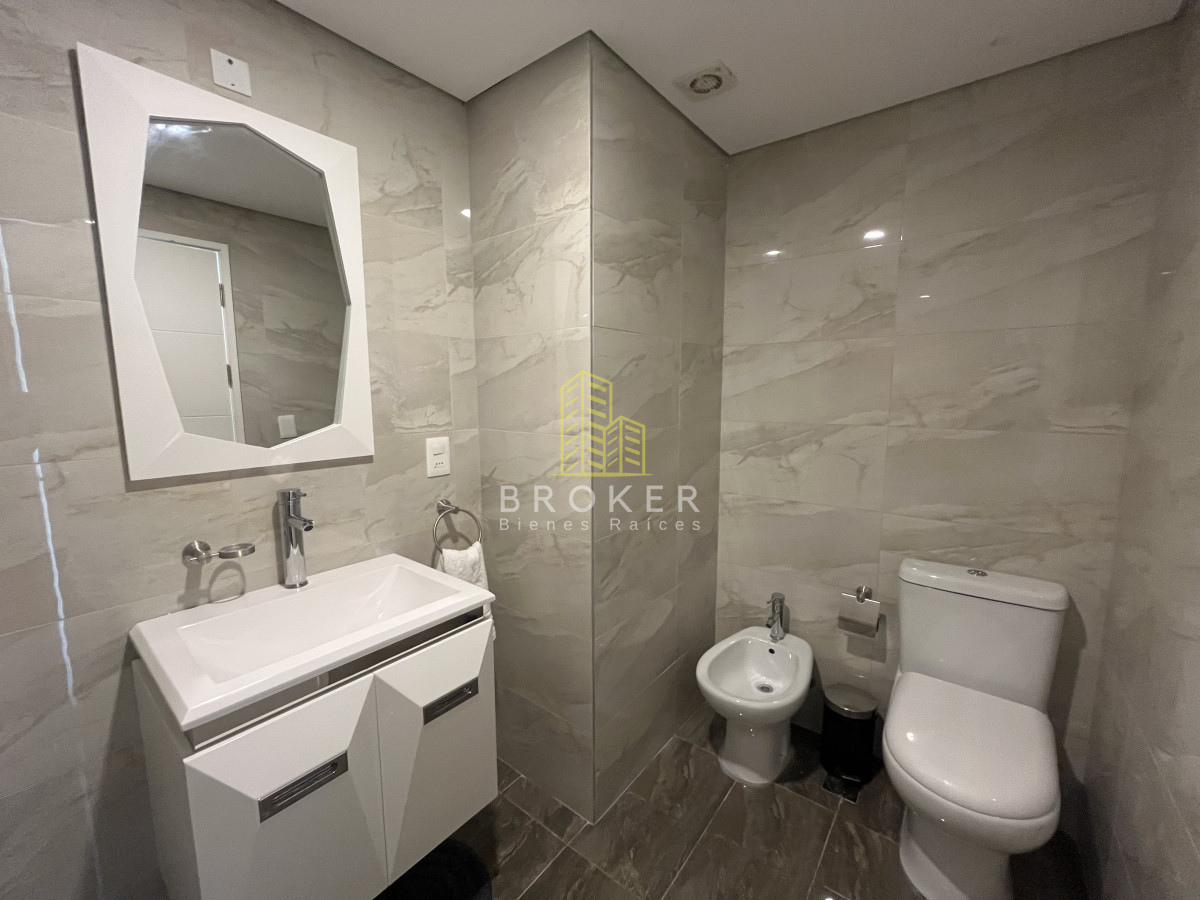 Apartamento ID.2244/Apartamento_en_Venta_y_Alquiler_1_dormitorio_con_vista_al_Bosque_Mansa_Pinares_AZURE_TOWERS_Punta_del_Este_Uruguay - Apartamento en Venta y Alquiler 1 dormitorio con vista al Bosque Mansa Pinares AZURE TOWERS Punta del Este Uruguay