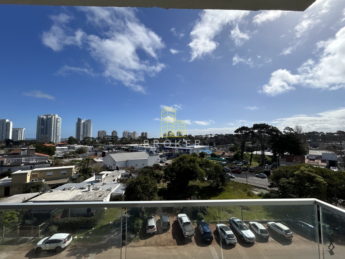 Apartamento ID.802/Venta_de_apartamento_a_estrenar_con_bajos_gastos_comunes._Punta_del_Este._Uruguay - Venta de apartamento a estrenar con bajos gastos comunes. Punta del Este. Uruguay