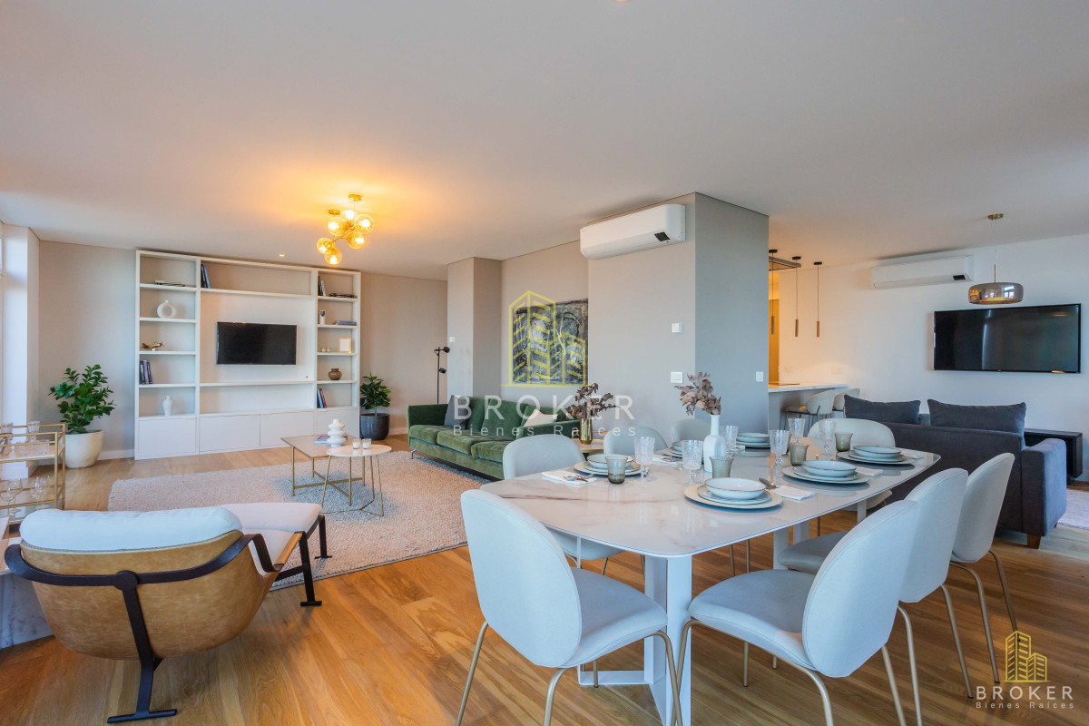 Apartamento ID.9103 - Apartamento en Rambla de Carrasco 4 dormitorios 5 baños